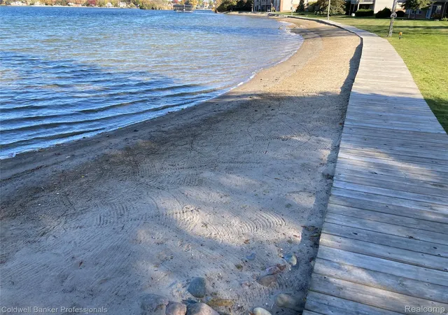 Photo 3 of Condo for sale at 3436 Adams Shore Dr, Waterford, MI 48329 | MLS# 20261024345 | Listing updated on 2026-07-06