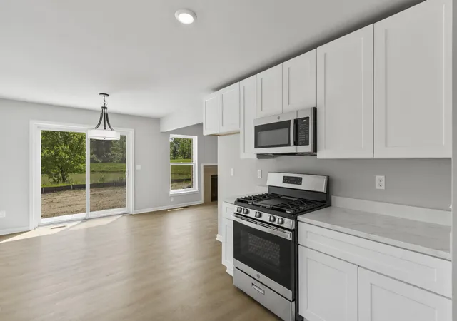 4th image of 31529 Augusta Dr, Romulus, MI 48174