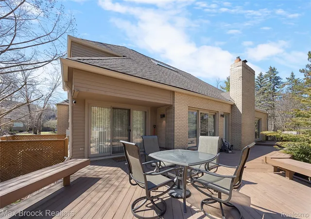 Listing Photo 4 - Condo for sale in building located at 1603 Franklin Hls Dr, BloomfieldHillsCity_Oakland, MI 48302 - Unit #1