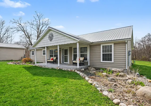 Homes for sale in Coloma, MI | 45284 Co Rd 703, Coloma, MI 49038 | MLS# 69026014978