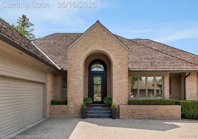 Listing Photo 4 - Condo for sale in building located at 4712 Buckby Cross, Bloomfield Hills, MI 48302