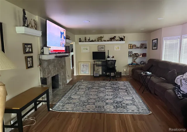 5th image of 20088 Woodland St, Harper Woods, MI 48225 | MLS# 20261024523