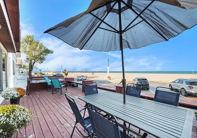 4th image of 30 Lakeshore Dr, South Haven, MI 49090 | MLS# 69026015030