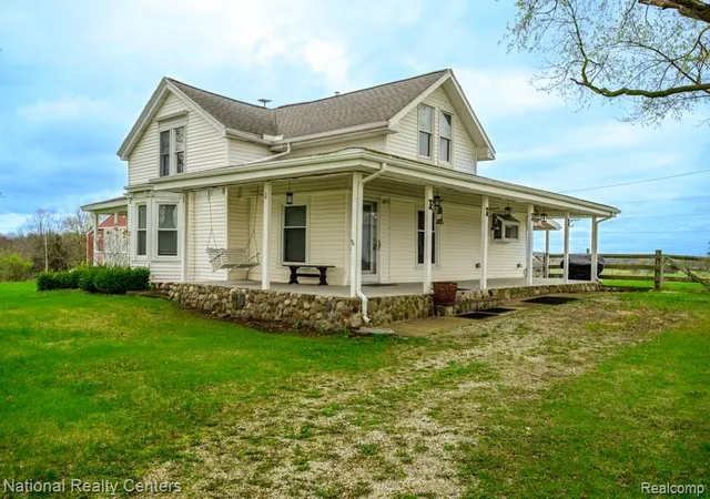 Homes for sale in Sharon Township Washtenaw, MI | 15250 Easudes Rd, Sharon Township Washtenaw, MI 49240 | MLS# 20261024644