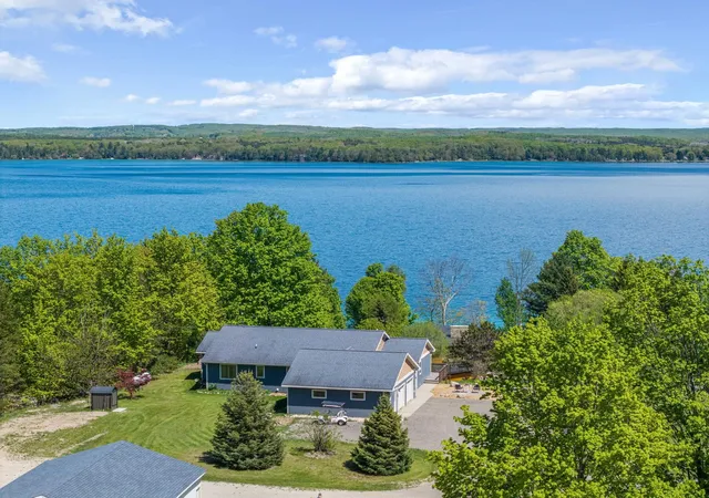 Photo 1 of Single family home for sale at 11660 Indian Rd, Kewadin, MI 49648 | MLS# 78080066865 | Listing updated on 2026-08-01