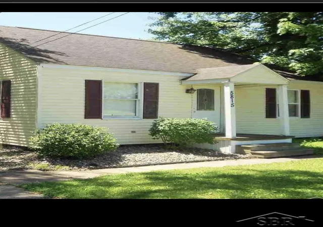Photo 2 of Single family home for sale at 5815 Gratiot Ave, Saginaw, MI 48638 | MLS# 61050204225 | Listing updated on 2026-08-21