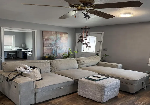 Photo 3 of Single family home for sale at 5815 Gratiot Ave, Saginaw, MI 48638 | MLS# 61050204225 | Listing updated on 2026-08-21