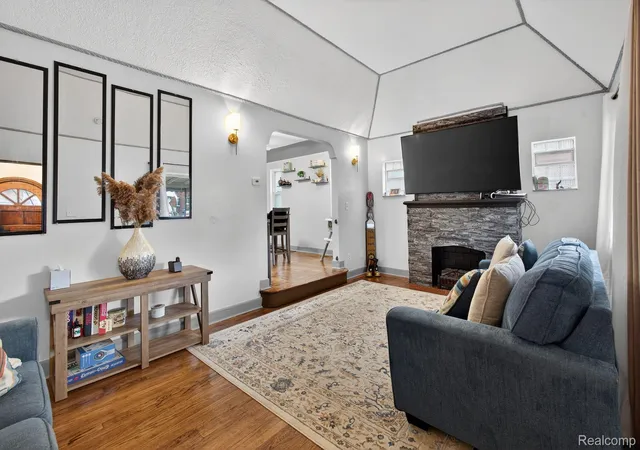 3rd image of 17183 Washburn St, Detroit, MI 48221 | MLS# 20261024755
