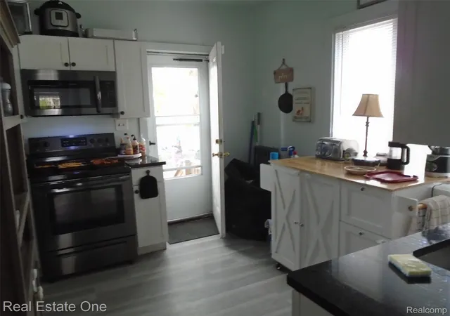 4th image of 789 Lakewood St, Detroit, MI 48215 | MLS# 20261024816