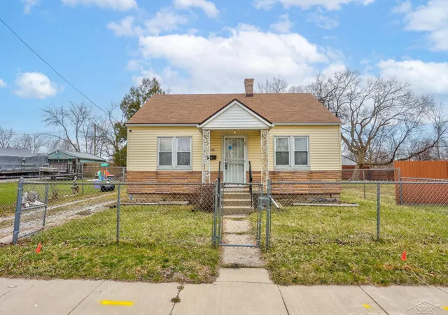 Photo 1 of Single family home for sale at 3116 Grant St, Saginaw, MI 48601 | MLS# 61050204250 | Listing updated on 2026-10-12