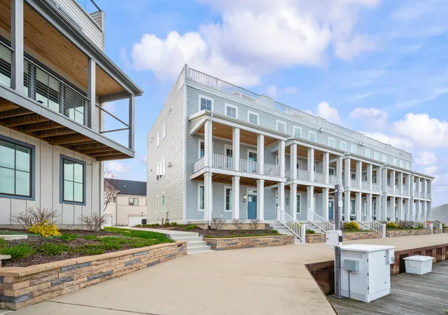 2nd image of 152 Mariners Cvs, Saint Joseph, MI 49085 | MLS# 69026015207