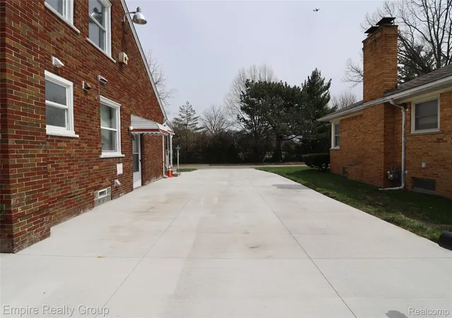 37th image of 5743 N Highland St, Dearborn Heights, MI 48127 | MLS# 20261025149