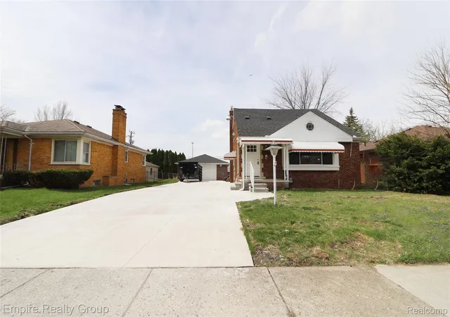 Photo 3 of Single family home for sale at 5743 N Highland St, Dearborn Heights, MI 48127 | MLS# 20261025149 | Listing updated on 2026-07-06