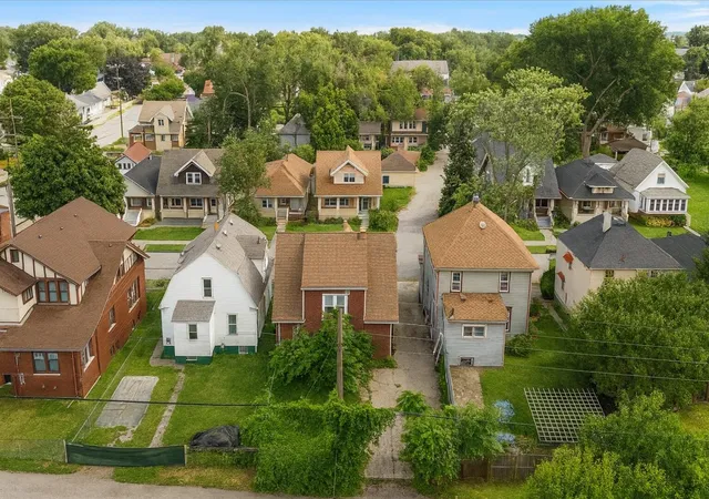 Listing Photo 4 - Condo for sale in building located at 37 W Woodward Ave, Ecorse, MI 48229