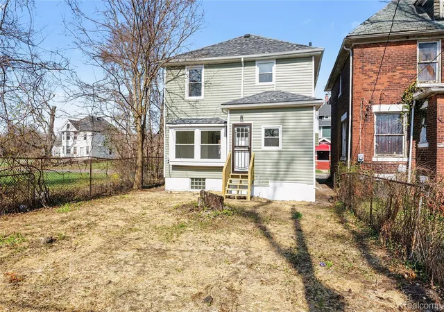 33rd image of 3493 Baldwin St, Detroit, MI 48214 | MLS# 20261025202