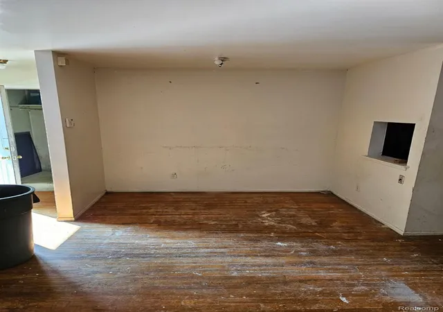 2nd image of 15779 Wabash St, Detroit, MI 48238 | MLS# 20261025213
