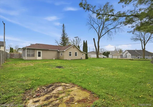 Photo 3 of Single family home for sale at 11720 Todds Ln, Whitmore Lake, MI 48189 | MLS# 20261025284 | Listing updated on 2026-07-07