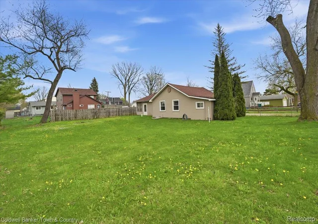 Photo 4 of Single family home for sale at 11720 Todds Ln, Whitmore Lake, MI 48189 | MLS# 20261025284 | Listing updated on 2026-07-07