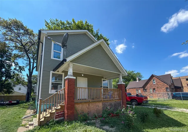 2nd image of 13637 Manor St, Detroit, MI 48238 | MLS# 20261025576