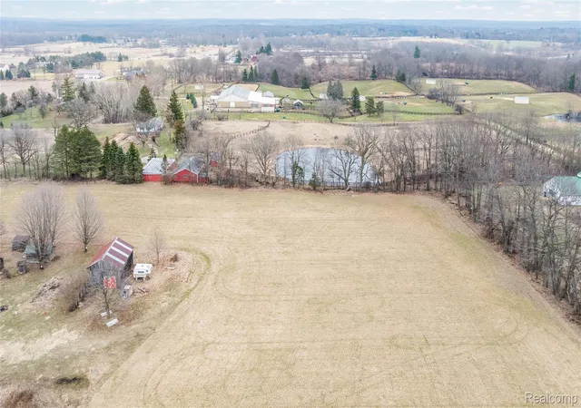 Photo 3 of Single family home for sale at 1261 Brauer Rd, Oxford, MI 48371 | MLS# 20261025615 | Listing updated on 2026-07-27