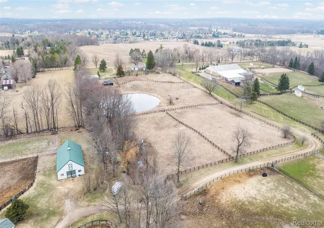Photo 4 of Single family home for sale at 1261 Brauer Rd, Oxford, MI 48371 | MLS# 20261025615 | Listing updated on 2026-07-27