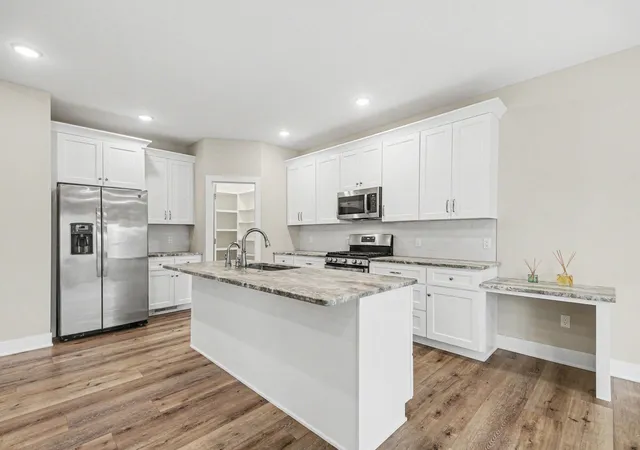 5th image of 6767 Creekside View Dr Se, Grand Rapids, MI 49508 | MLS# 65026015794