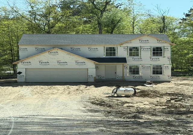 2nd image of 16281 Mitchell Creek Trl, Big Rapids, MI 49307 | MLS# 65026015872