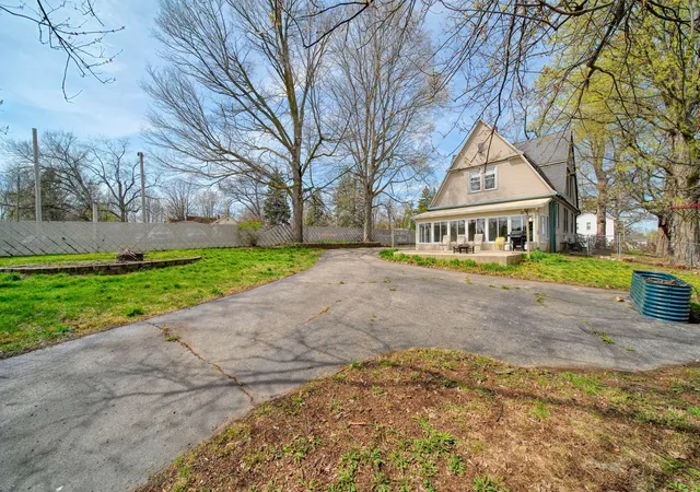 56th image of 113 Chicago St, Brooklyn, MI 49230 | MLS# 55026015884