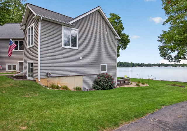 Photo 4 of Single family home for sale at 1720 Little Dr, Horton, MI 49246 | MLS# 55026015900 | Listing updated on 2026-10-01