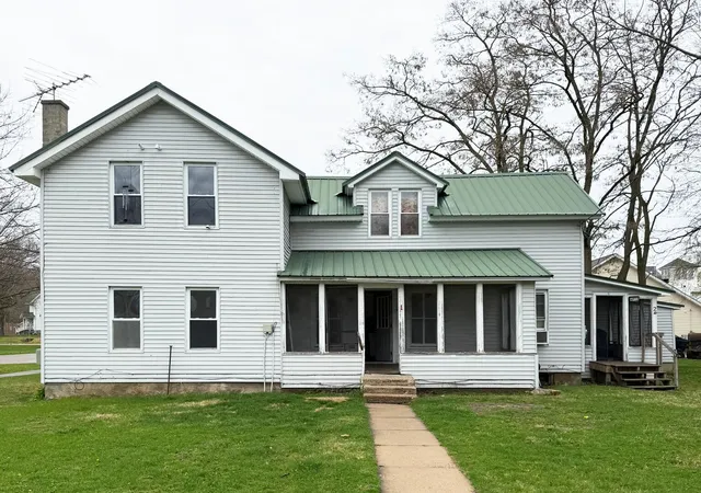 Listing Photo 5 - Condo for sale in building located at 112 W Clinton St, Augusta, MI 49012