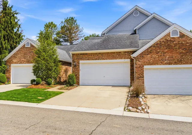 Listing Photo 4 - Condo for sale in building located at 4344 Hillside Dr, Ann Arbor, MI 48105