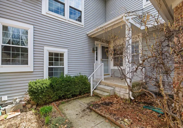 Listing Photo 5 - Condo for sale in building located at 4344 Hillside Dr, Ann Arbor, MI 48105