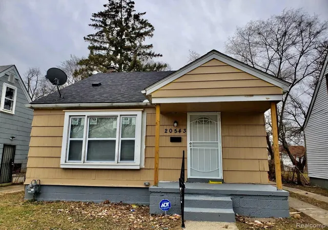 2nd image of 20543 Lindsay St, Detroit, MI 48235 | MLS# 20261025892