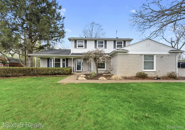 1st image of 23577 W Newell Cir, Farmington Hills, MI 48336 | MLS# 20261025922