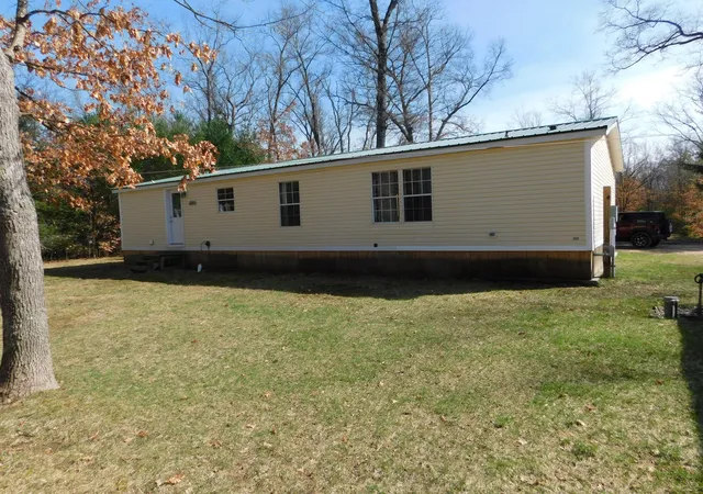 5th image of 647 N Hart Rd, Wellston, MI 49689 | MLS# 67026016087