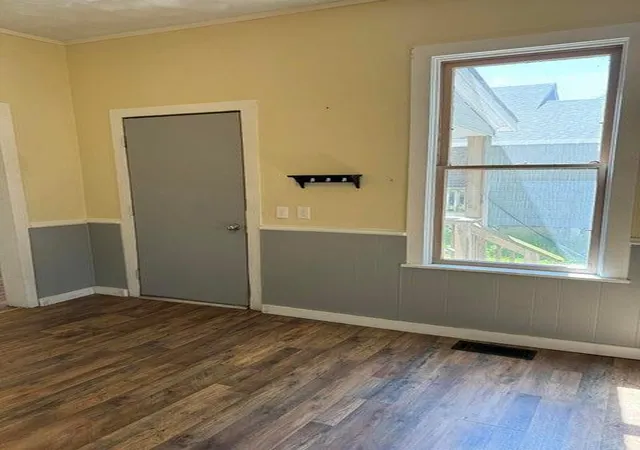 Photo 3 of Multi family home for sale at 264 6th Avenue, Manistee, MI 49660 | MLS# 67026016091 | Listing updated on 2026-08-14