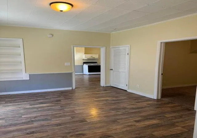 Listing Photo 4 - Condo for sale in building located at 264 6th Ave, Manistee, MI 49660