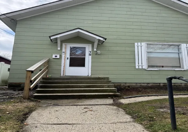 2nd image of 75 Filer St, Manistee, MI 49660 | MLS# 67026016092