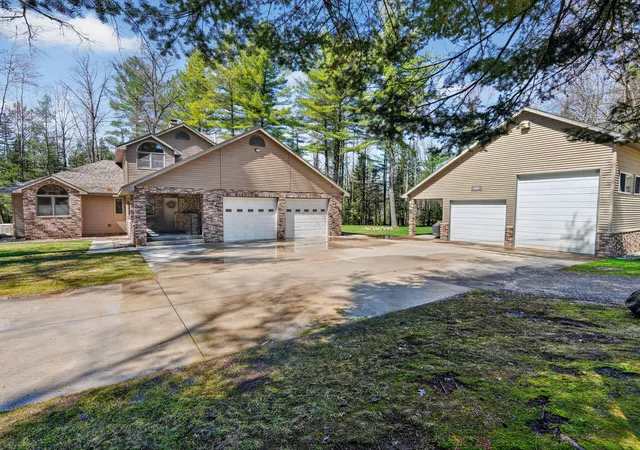1st image of 1697 Wildwood Rd, Sterling, MI 48659 | MLS# 68026016095