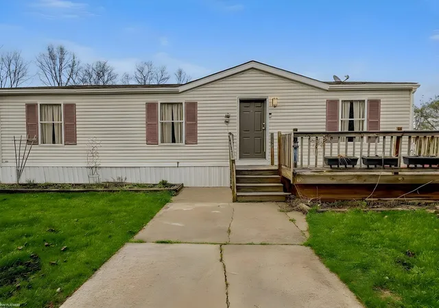2nd image of 3606 Pinoak St, Clarkston, MI 48348 | MLS# 58050204600
