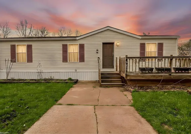 1st image of 3606 Pinoak St, Clarkston, MI 48348 | MLS# 58050204600