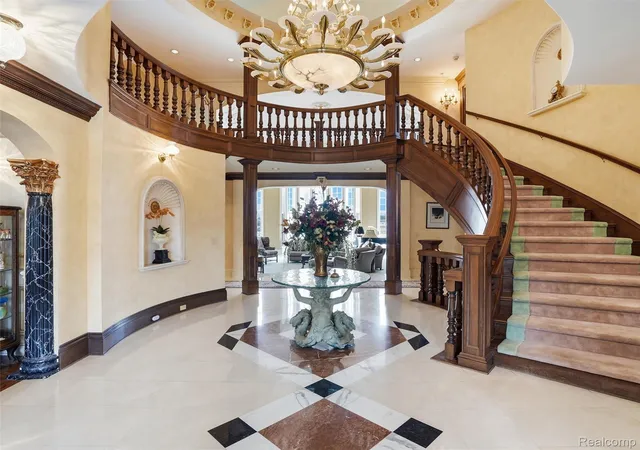 Photo 3 of Single family home for sale at 3075 Heron Pointe Dr, Bloomfield Hills, MI 48302 | MLS# 20261026060 | Listing updated on 2026-07-06