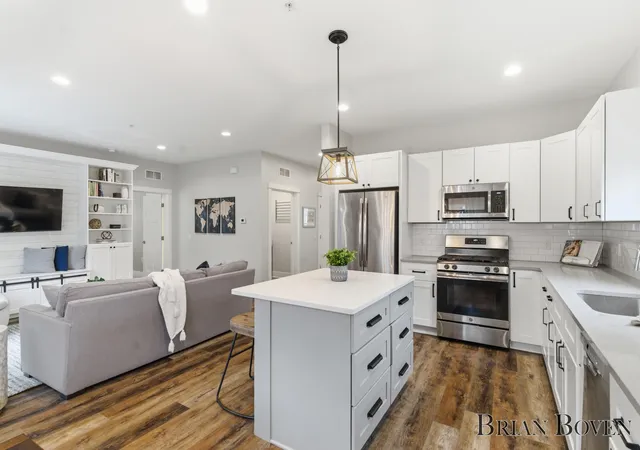 Listing Photo 4 - Condo for sale in building located at 148 Tamarack Ln NE, Rockford, MI 49341 - Unit #2B