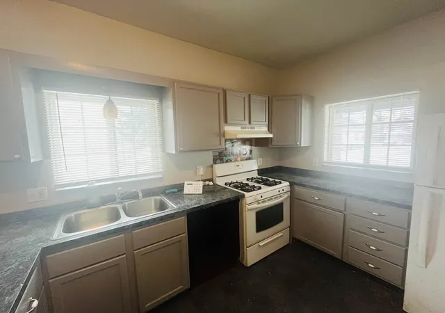 Photo 3 of Single family home for sale at 15349 San Juan Dr, Detroit, MI 48238 | MLS# 5050204629 | Listing updated on 2026-04-17