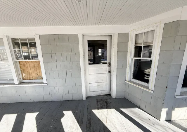 Photo 3 of Single family home for sale at 866 Fleming Ave, Muskegon, MI 49442 | MLS# 65026016232 | Listing updated on 2026-10-08