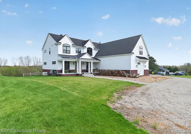 Photo 1 of Single family home for sale at 1881 Reidsview Dr, White Lake, MI 48383 | MLS# 20261026152 | Listing updated on 2026-09-21