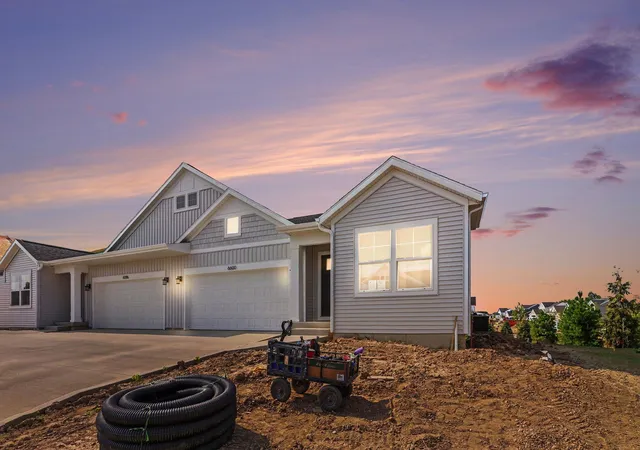 4th image of 6600 Bellflower Dr SW, Zeeland, MI 49464