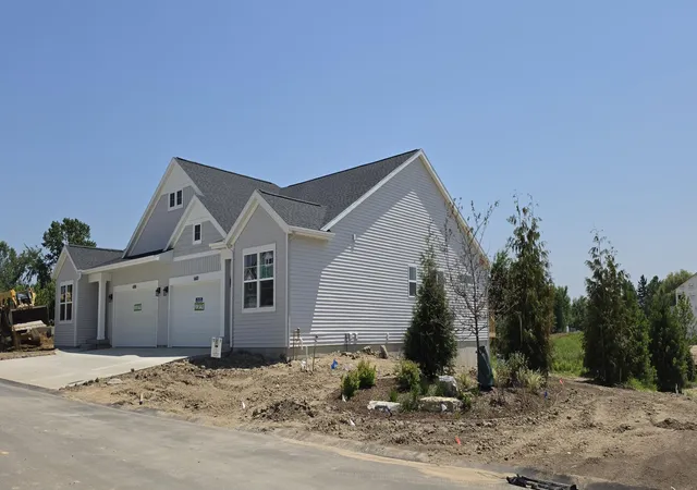 5th image of 6600 Bellflower Dr SW, Zeeland, MI 49464