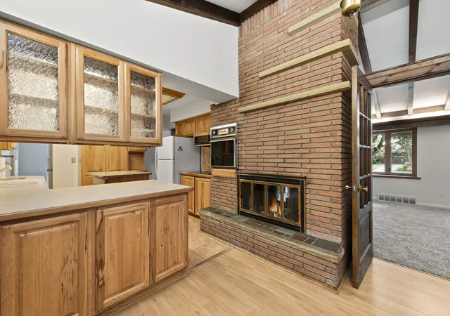 Photo 3 of Single family home for sale at 219 Ottawa Dr, Troy, MI 48085 | MLS# 81026016323 | Listing updated on 2026-09-14