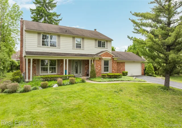 Photo 1 of Sale Pending at 2503 Wickfield Rd, West Bloomfield, MI 48323 | MLS# 20261026301 | Listing updated on 2026-08-02